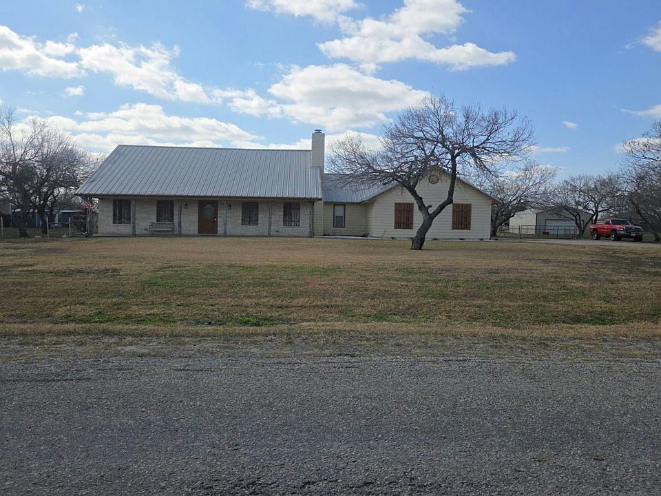 1st image of 5825 Grand Lake Cir