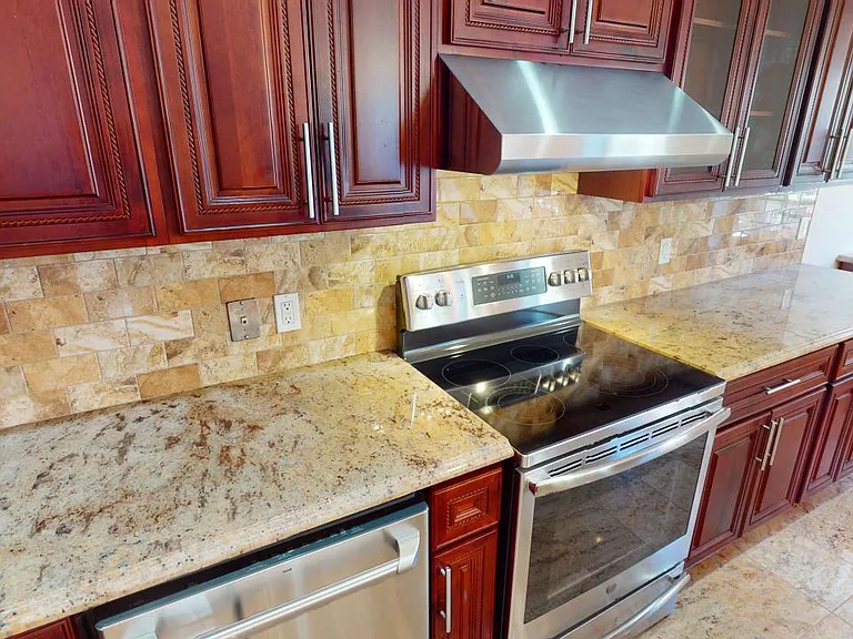 400 E 78th St #10 — Photo 27