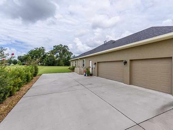 2nd image of 3894 SE 43rd Cir