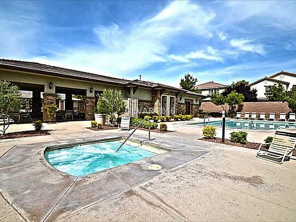 clubhouse spa and pool #2