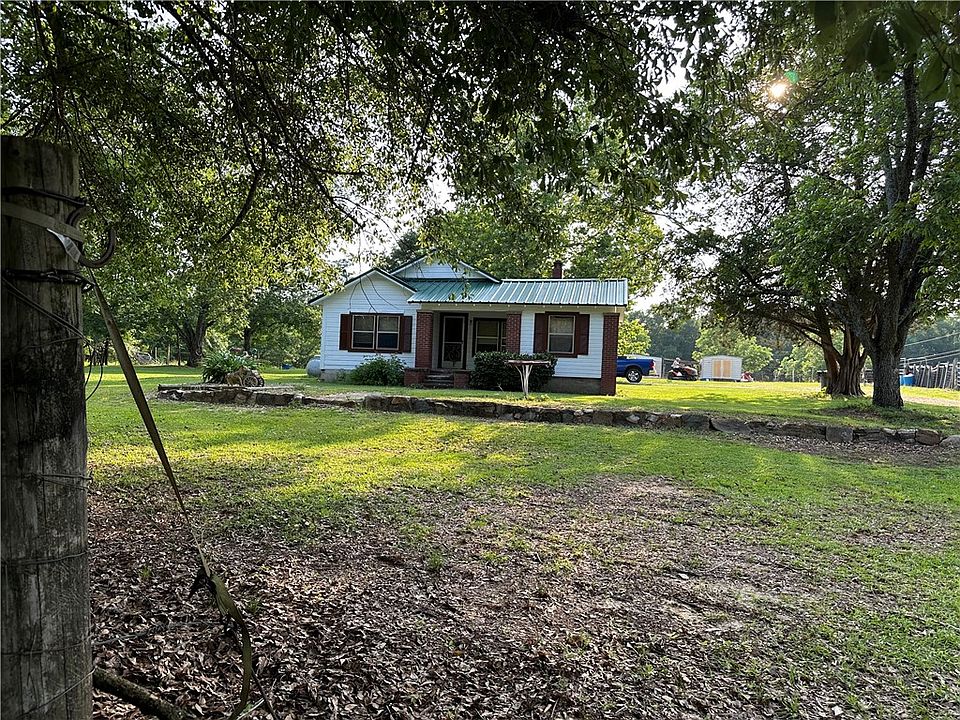2nd image of 1601 County Road 38
