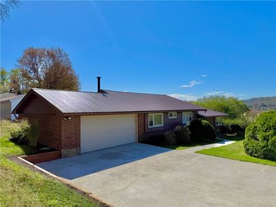 135 Rachele Ave, Davidsville, PA, 15928