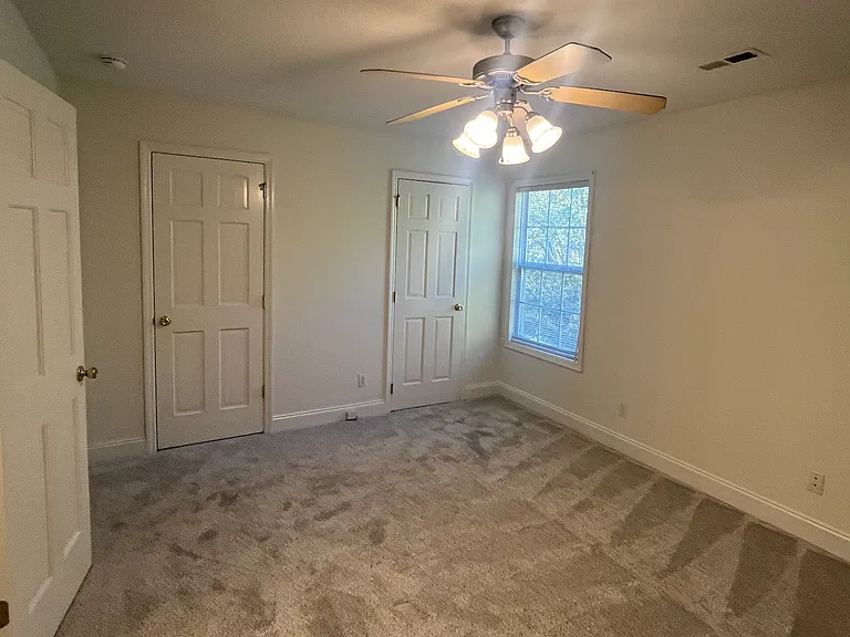 108 Bentwood Cir — Photo 7
