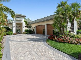 28582 La Caille Dr, Naples, FL 34119