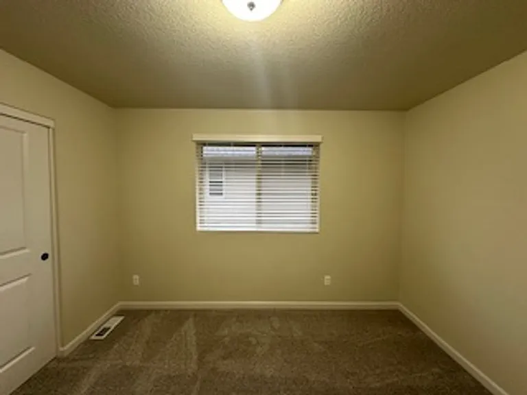 10136 SW Barber St — Photo 27