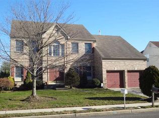 60 Kingsbridge Dr, Lumberton, NJ 08048