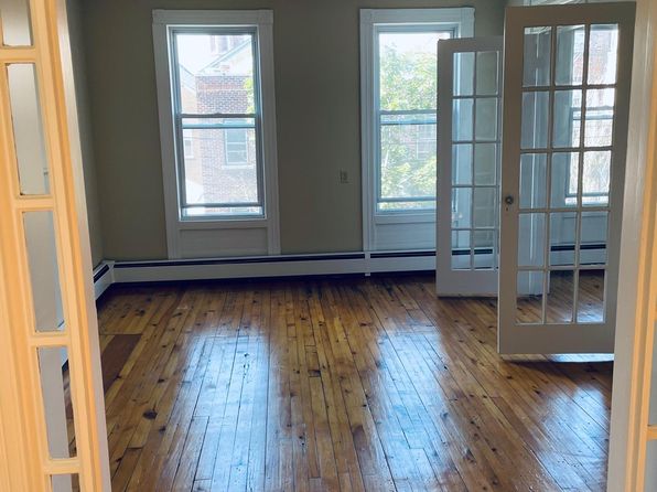 238 Wooster St #3