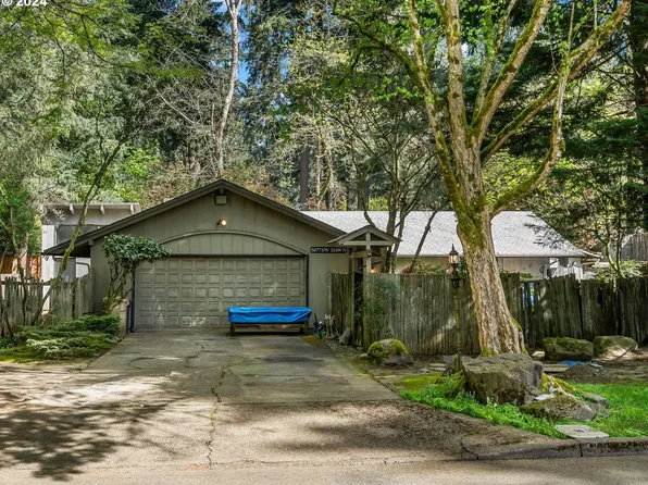 5077 SW Dawn St, Lake Oswego, OR 97035