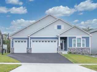 276 Winding Hill Ln, Elgin, IL 60124