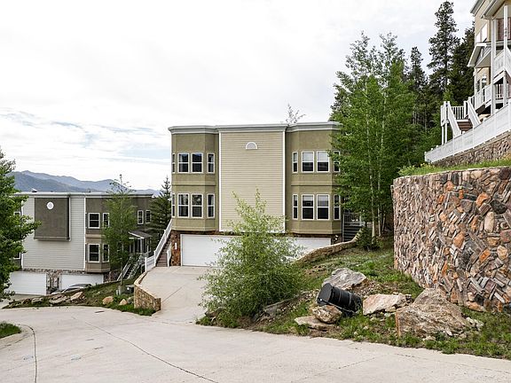 2nd image of 692 Louis Dr #1
