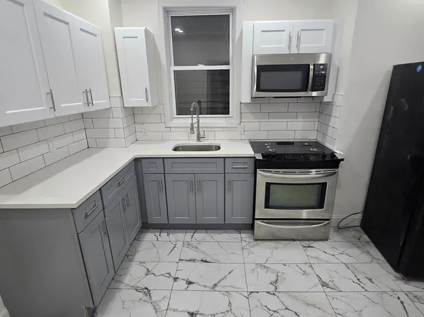 151 Armstrong Avenue image 3 of 9