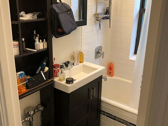 5th image of 2537-2535 N Seminary Ave #3A