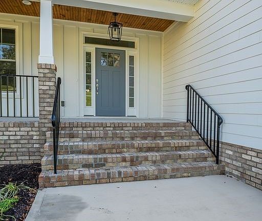 4th image of 4710 Mantlo Ct