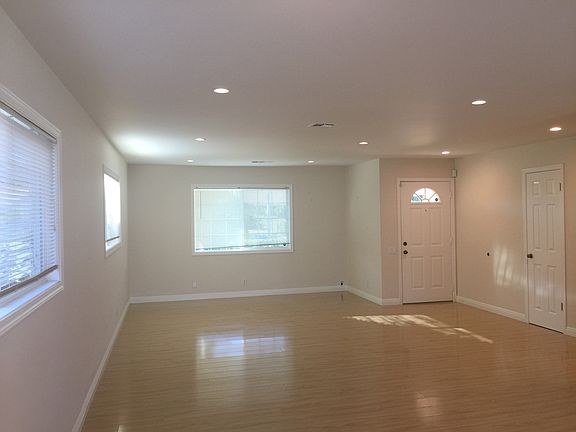 4th image of 22606 Mobile St