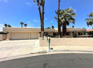1052 E Diana Cir, Palm Springs, CA 92262