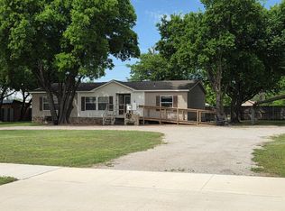 418 S 5th St, Ringling, OK 73456