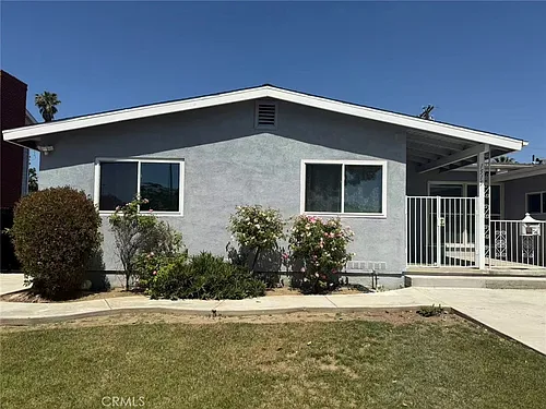 1515 E Rowland Ave Photo 1