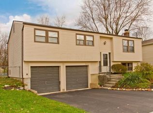 6427 Goldfinch Dr, Westerville, OH 43081
