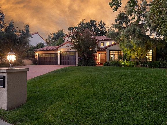 3rd image of 5555 Grey Feather Ct