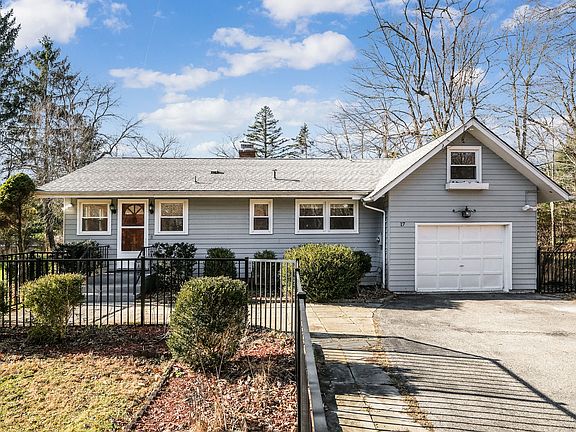 17 Kent Lake Ave   (02 Of    43).JPG