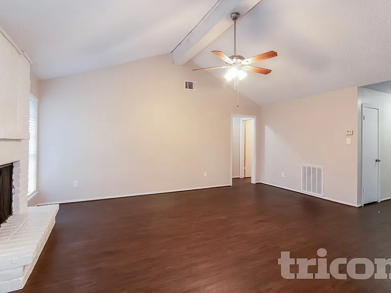 17719 Glenpatti Dr — Photo 4