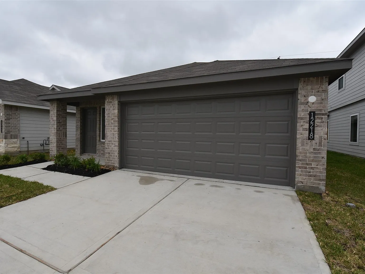 3 bed, 2.0 bath, 1539 sqft, $1,950 — Photo 2