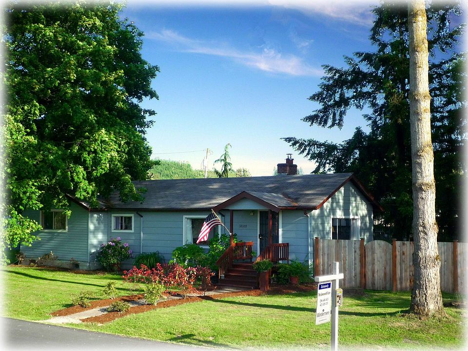 2nd image of 32109 NE 60th St
