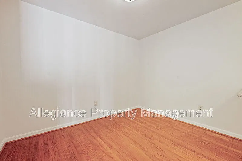 2 bed, 2.0 bath, 1234 sqft, $2,095 — Photo 4