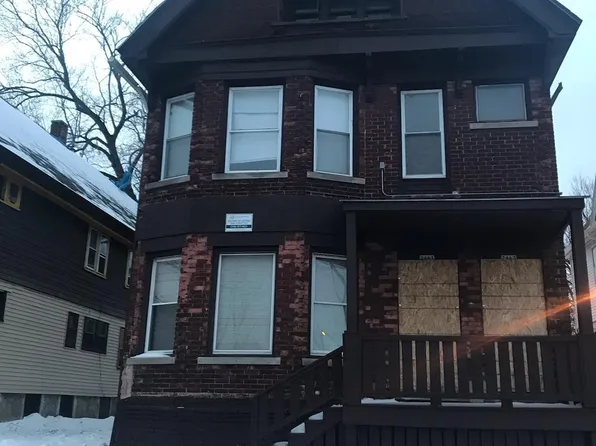 2461 N 8th St, Milwaukee, WI 53206