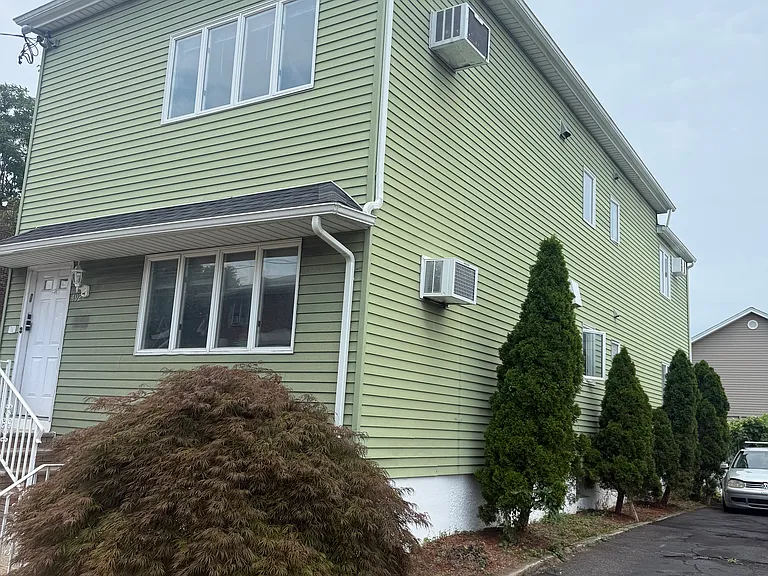 492 Madeline Ave #2 — Photo 2