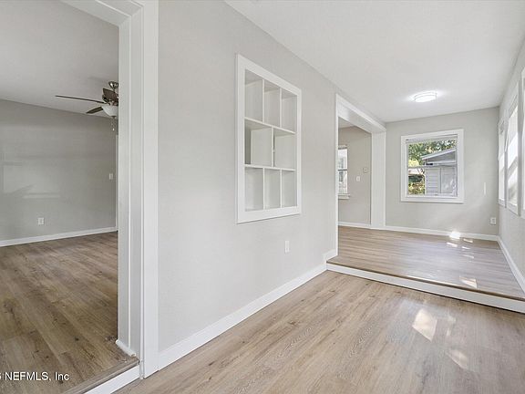 5th image of 2569 ORCHARD Street