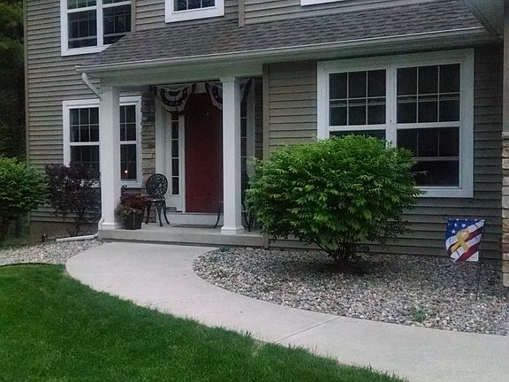 3rd image of 27 Stafford Way