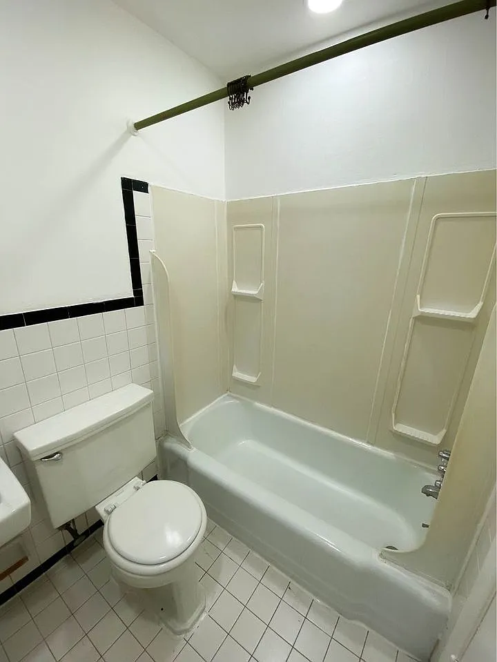 322 South 11th Street — Photo 2