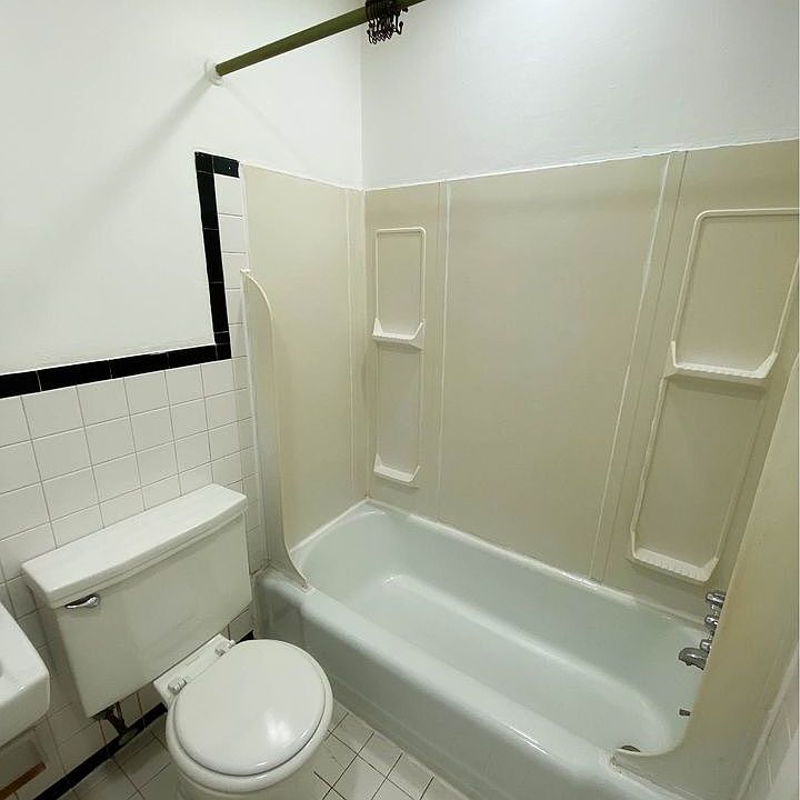 2nd image of 322 S 11th St #11006991