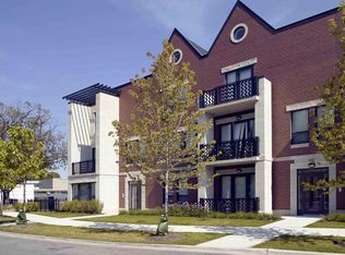 627 E 38th Pl #201, Chicago, IL 60653