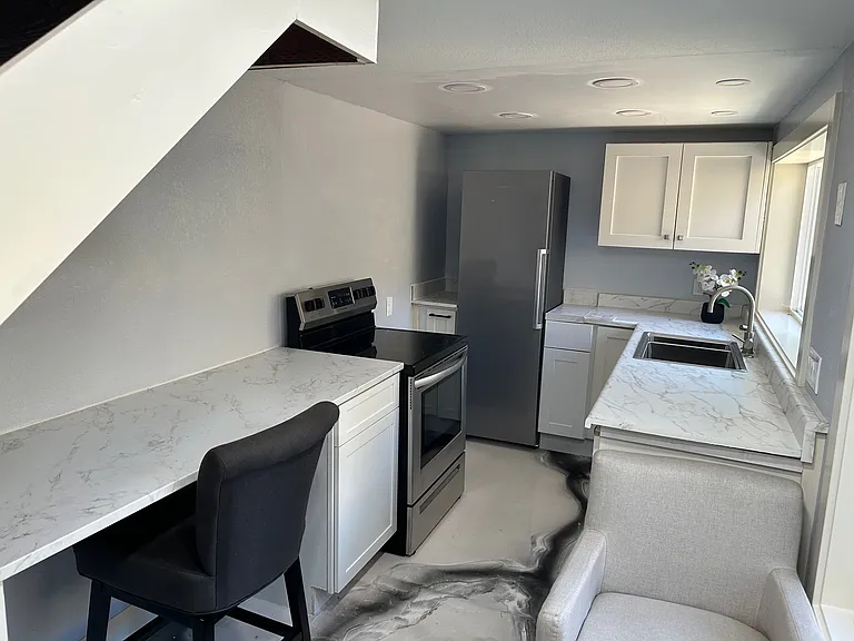 1262 Taylor Rd #3 — Photo 5