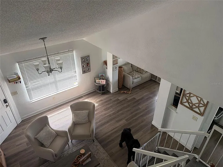 9924 Surrey Ridge Rd — Photo 6