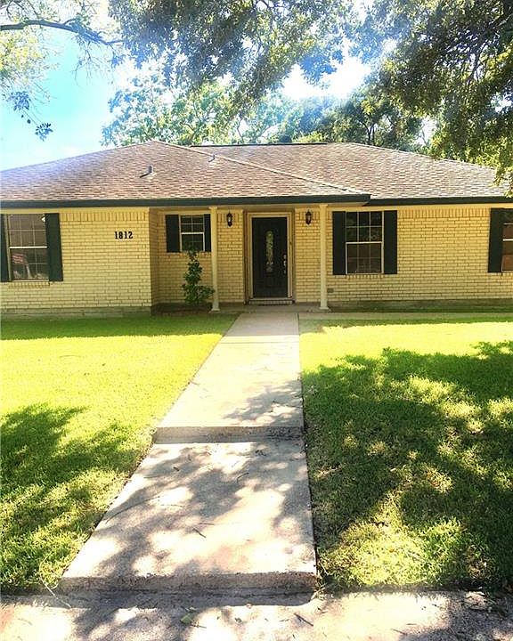 1st image of 1812 Hondo Dr