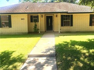 1812 Hondo Dr, College Station, TX 77840