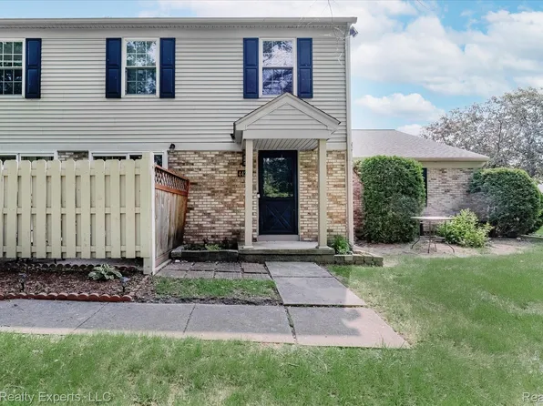 44215 Providence Dr, Clinton Township, MI 48038