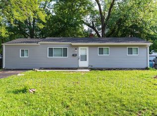 1439 Plaza Pl, Wentzville, MO 63385