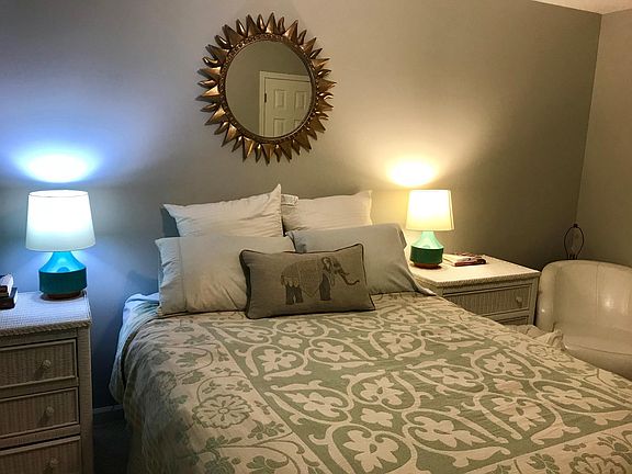 Guest bedroom 1