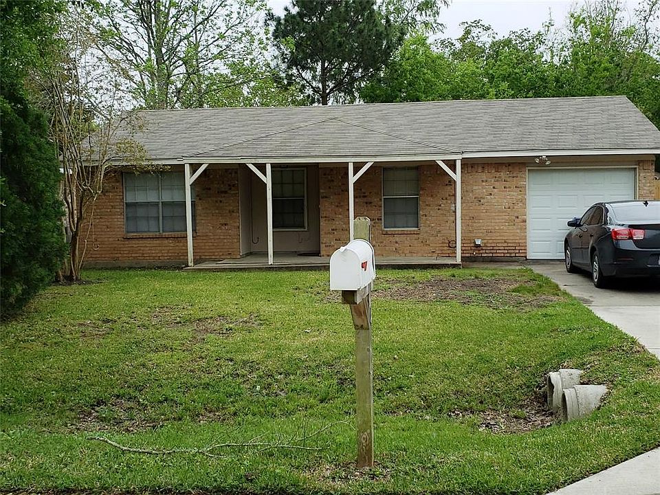 1st image of 4614 E 26th St