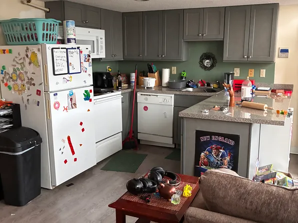 31 Willow St #A, Fitchburg, MA 01420