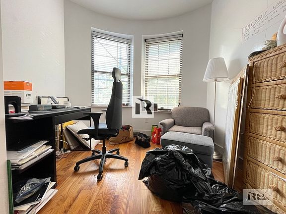 3rd image of 469 Park Pl APT 2LF