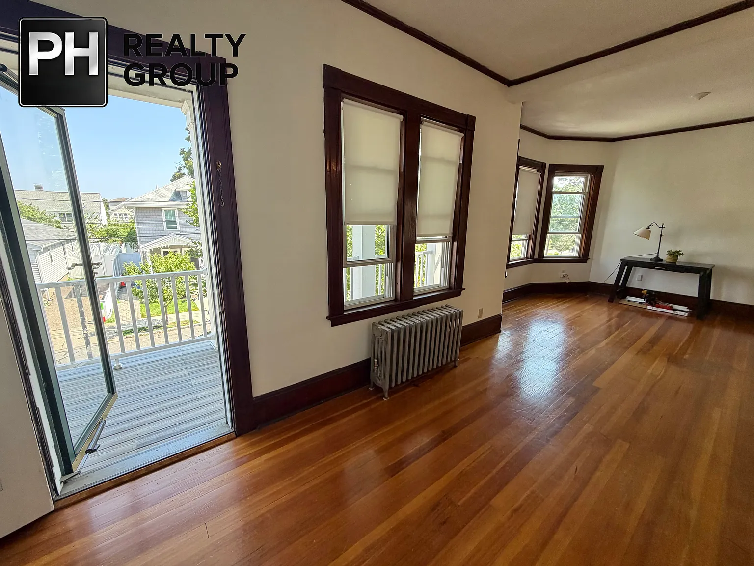4 bed, 2200 sqft, $3,500 — Photo 4