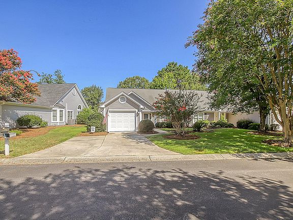 4th image of 9078 Delancey Cir