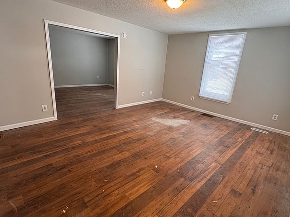 2nd image of 420 North St