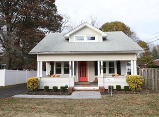 281 Oceanview Ave, Belford, NJ 07718