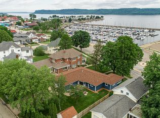 514 S Lakeshore Dr, Lake City, MN 55041